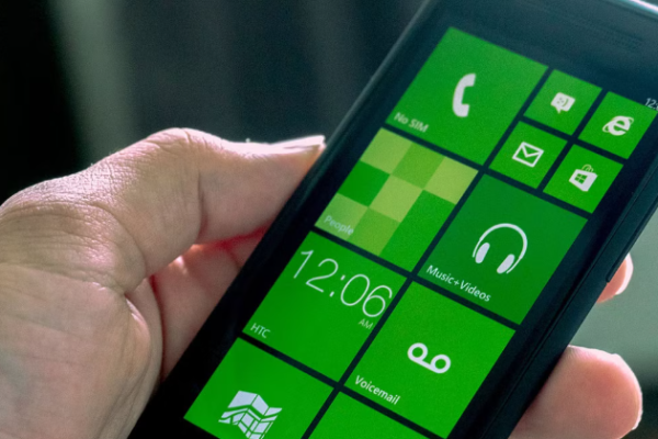 Windows Phone żyje w 2026 roku i ma się zaskakująco dobrze